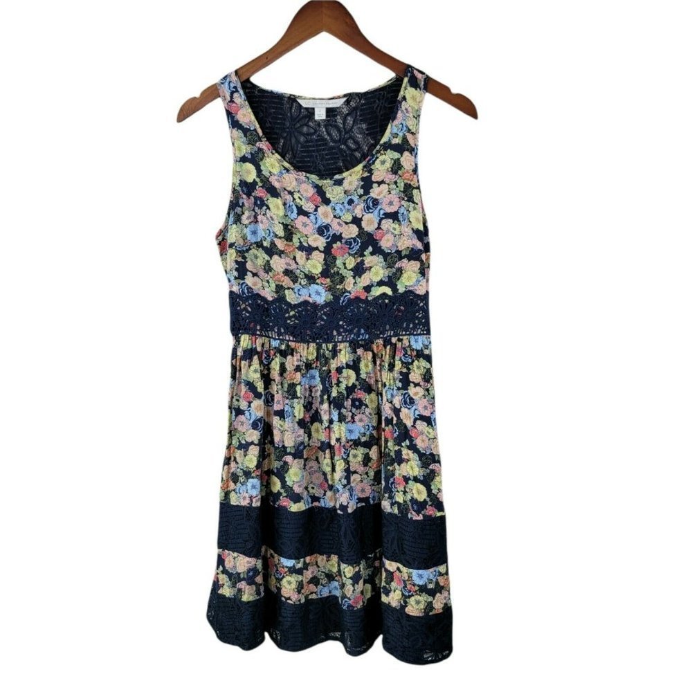 Laura Conrad Dress size 2 Floral evening party Cocktail Spring Blue Pink lace